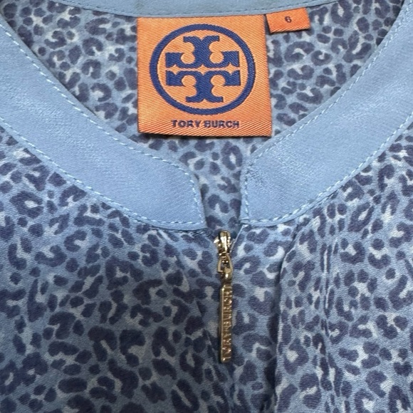 TORY BURCH 100% Silk Blue Leopard Print‎ Long Sleeve Ruffle Blouse Gold Zipper 6 - Picture 2 of 6